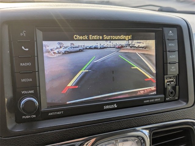 Used 2016 Chrysler Town & Country Touring w/ Driver Convenience Group image 19