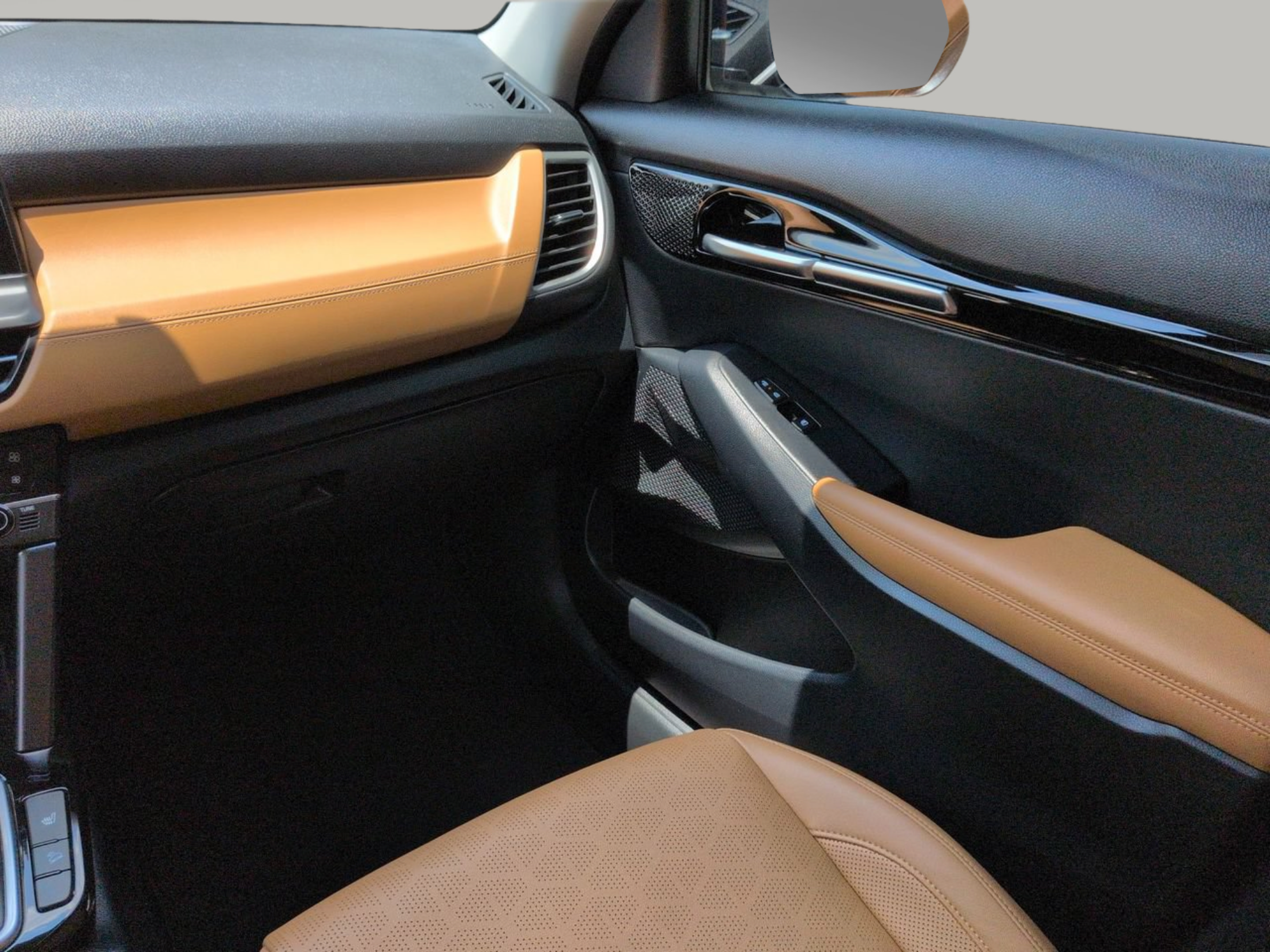 Certified 2024 Kia Seltos EX FWD image 20