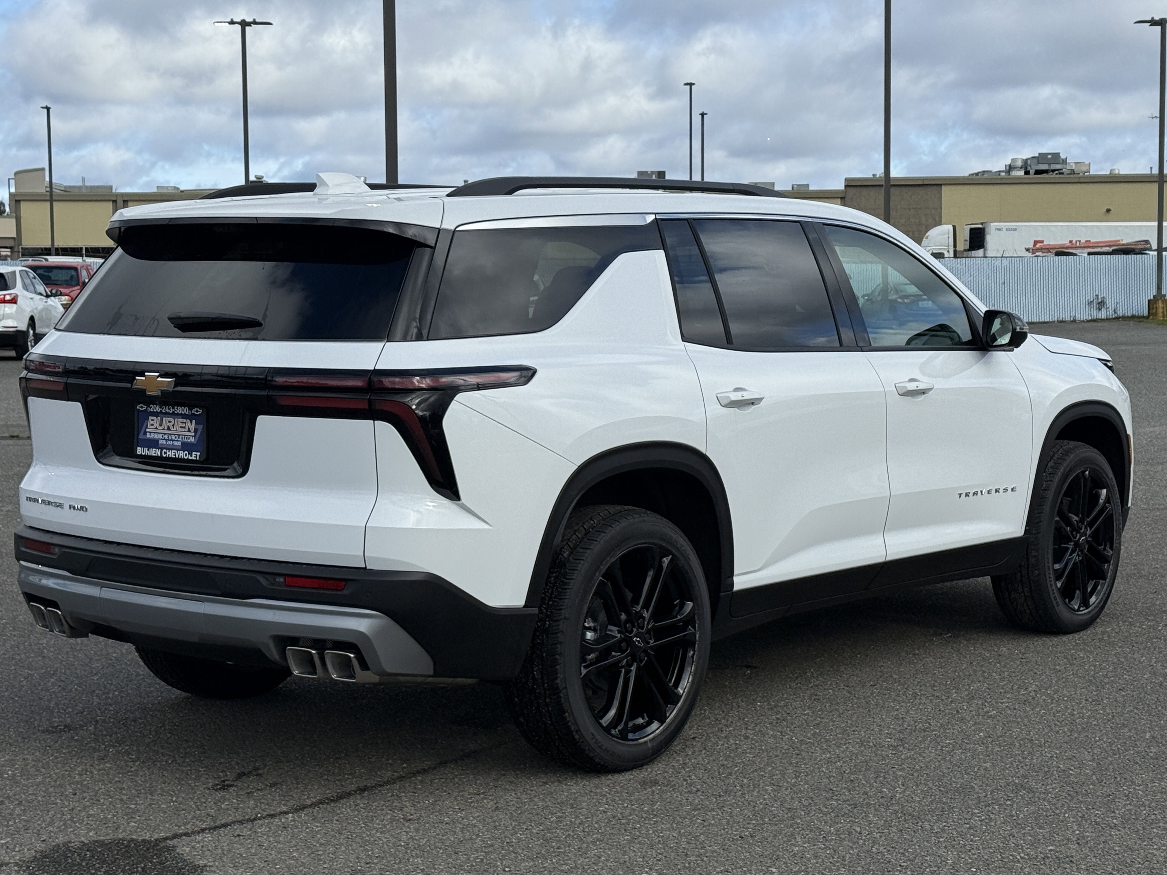 New 2026 Chevrolet Traverse LT w/ Driver Confidence Package AWD/4WD image 5