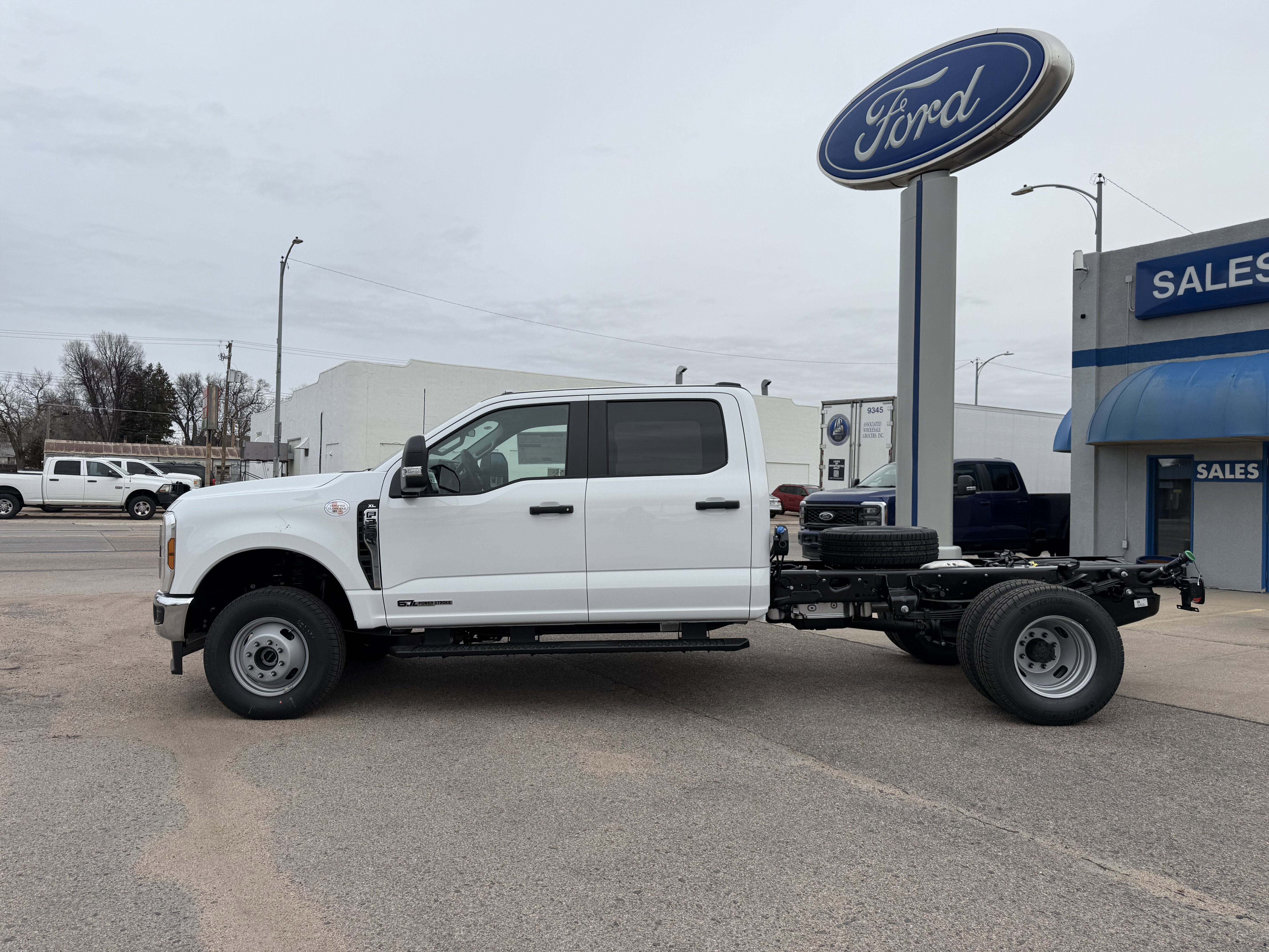 New 2026 Ford F350 XL w/ XL Chrome Package image 12