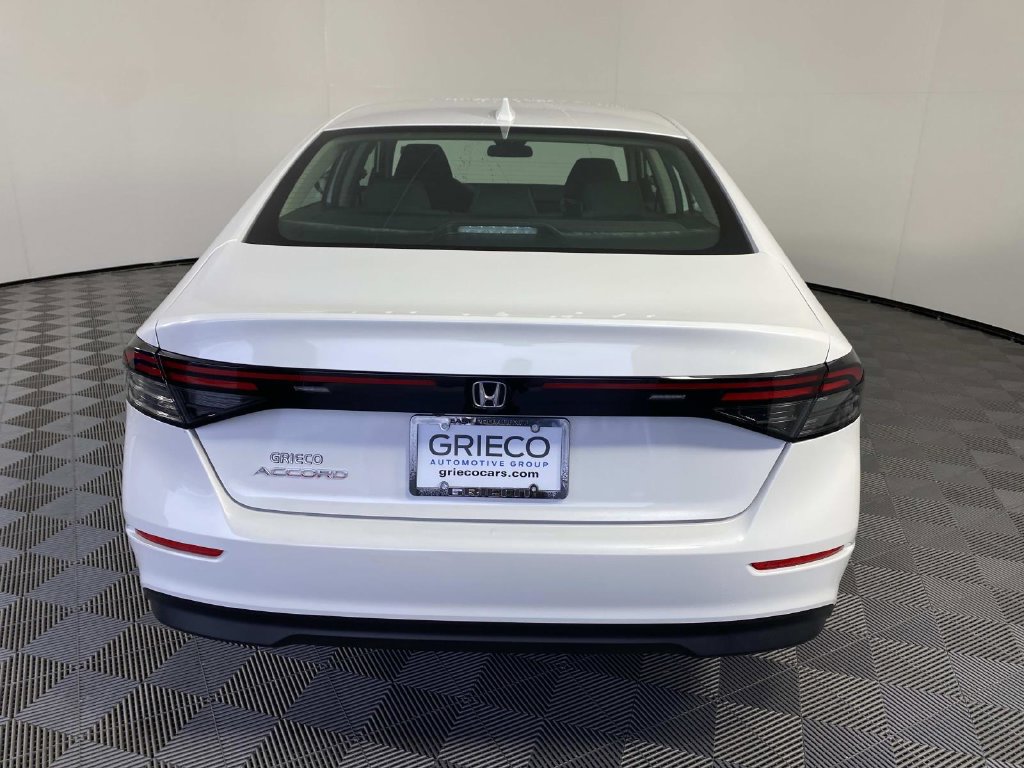 Used 2024 Honda Accord EX image 7
