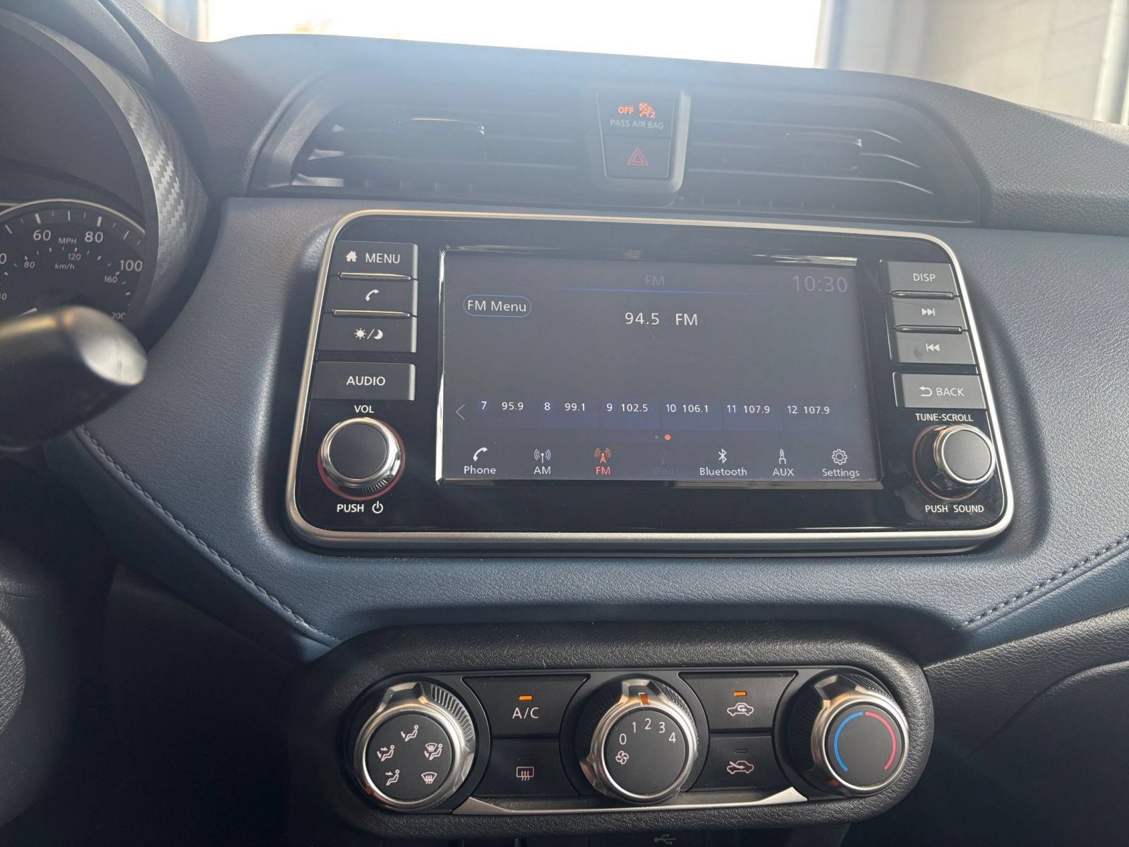 Used 2025 Nissan Versa SV FWD image 16