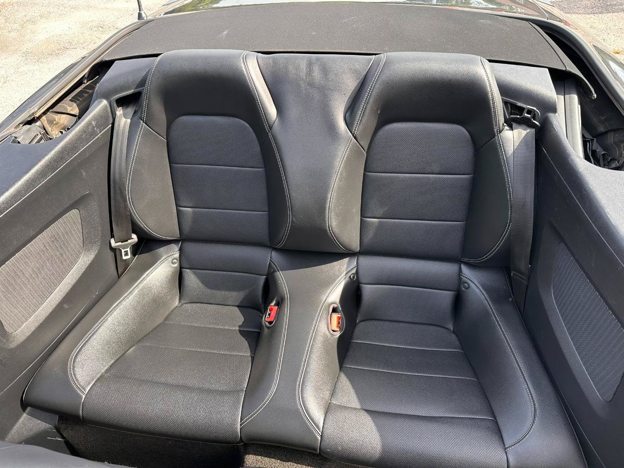 Used 2018 Ford Mustang Premium RWD image 14