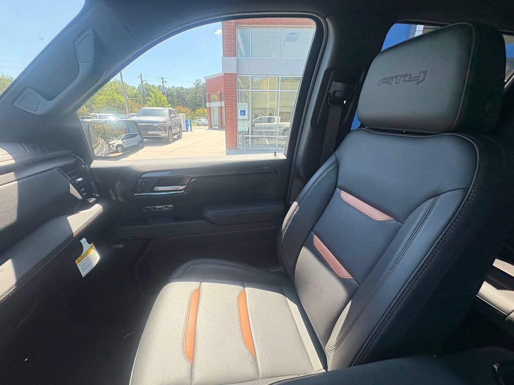 Used 2025 GMC Sierra 1500 AT4 AWD/4WD image 12