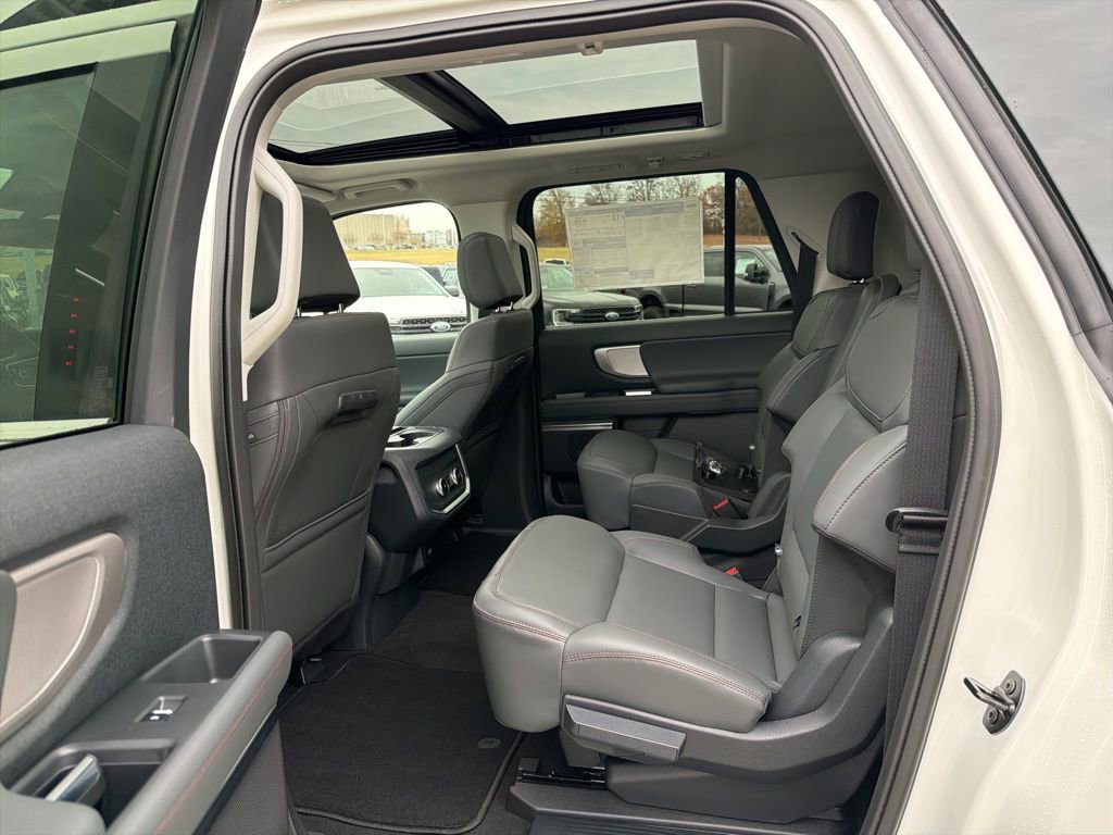 New 2025 Ford Expedition Max Active image 13