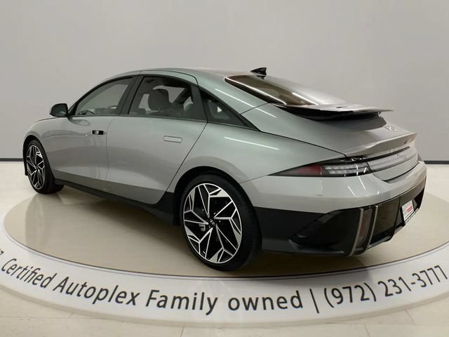 Used 2025 Hyundai Ioniq 6 SEL RWD image 3