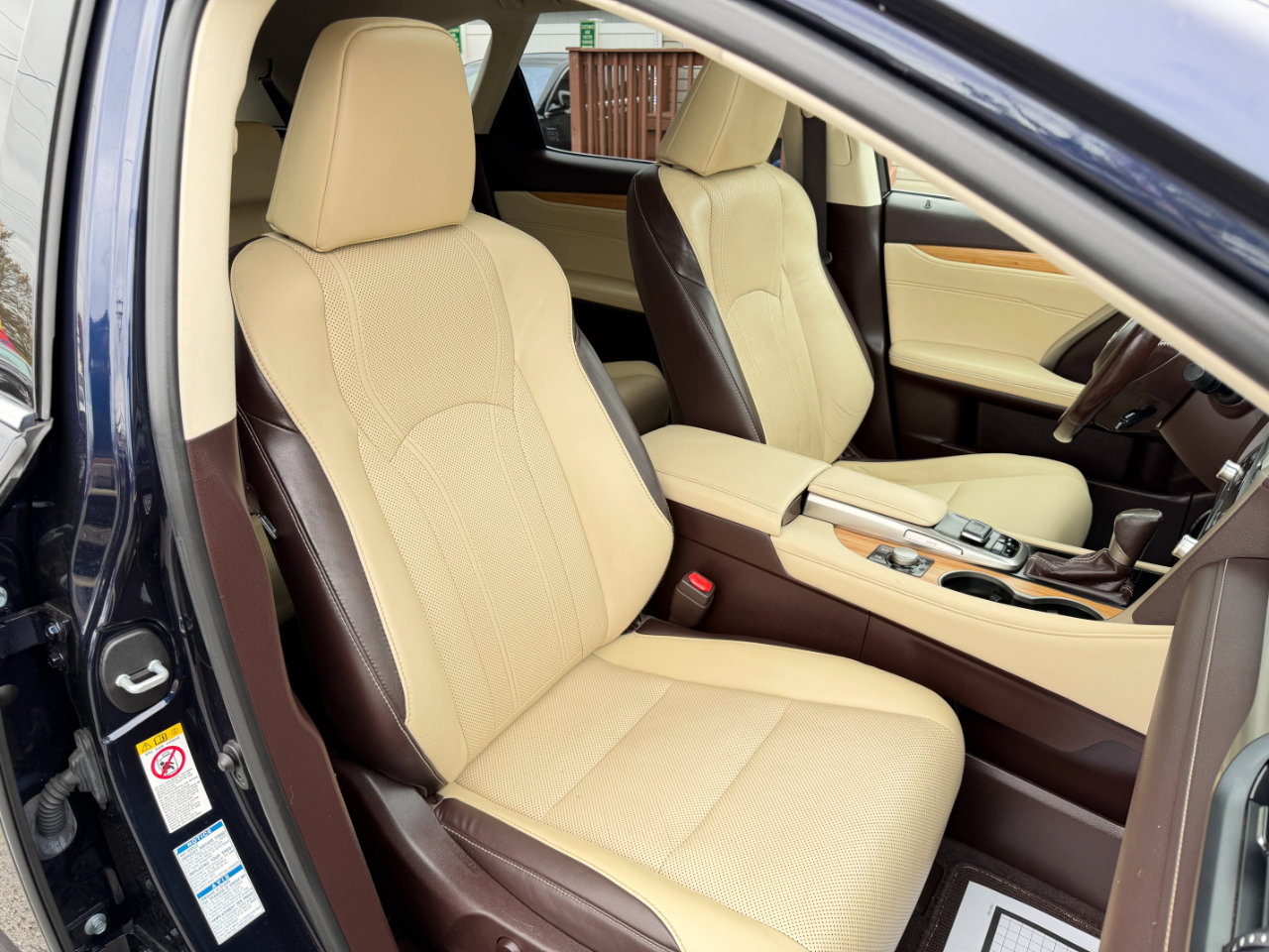 Used 2018 Lexus RX 350L Luxury image 48