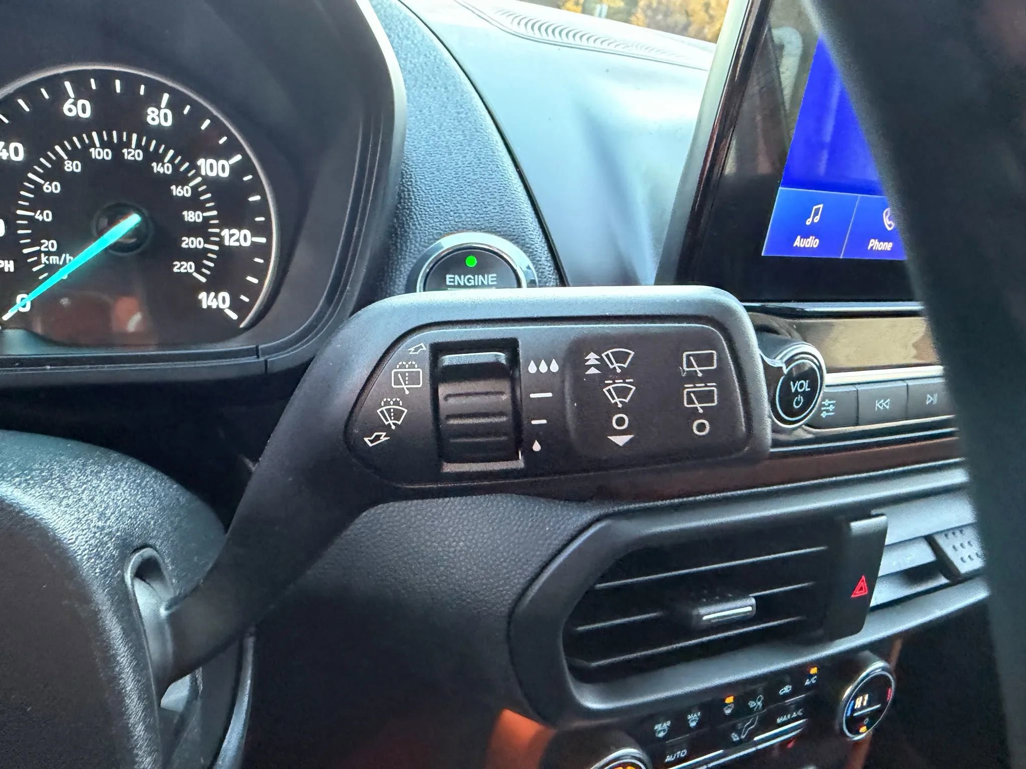 Used 2021 Ford EcoSport SE w/ SE Convenience Package image 16
