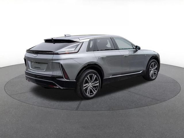 New 2026 Cadillac Lyriq Luxury RWD image 5