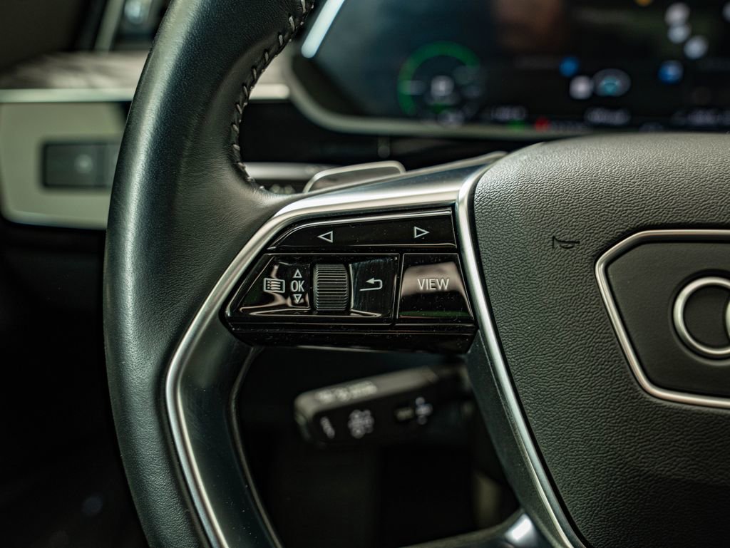 Used 2021 Audi e-tron Premium w/ Convenience Plus Package AWD/4WD image 19