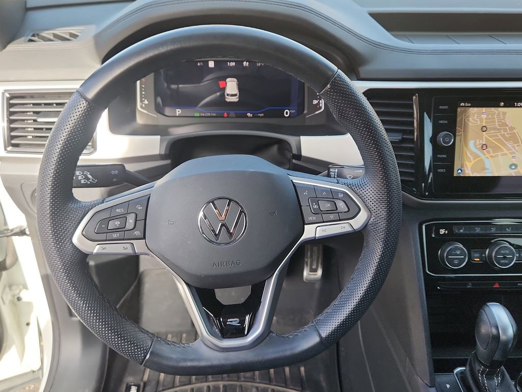 Used 2022 Volkswagen Atlas Cross Sport SEL Premium R-Line image 23