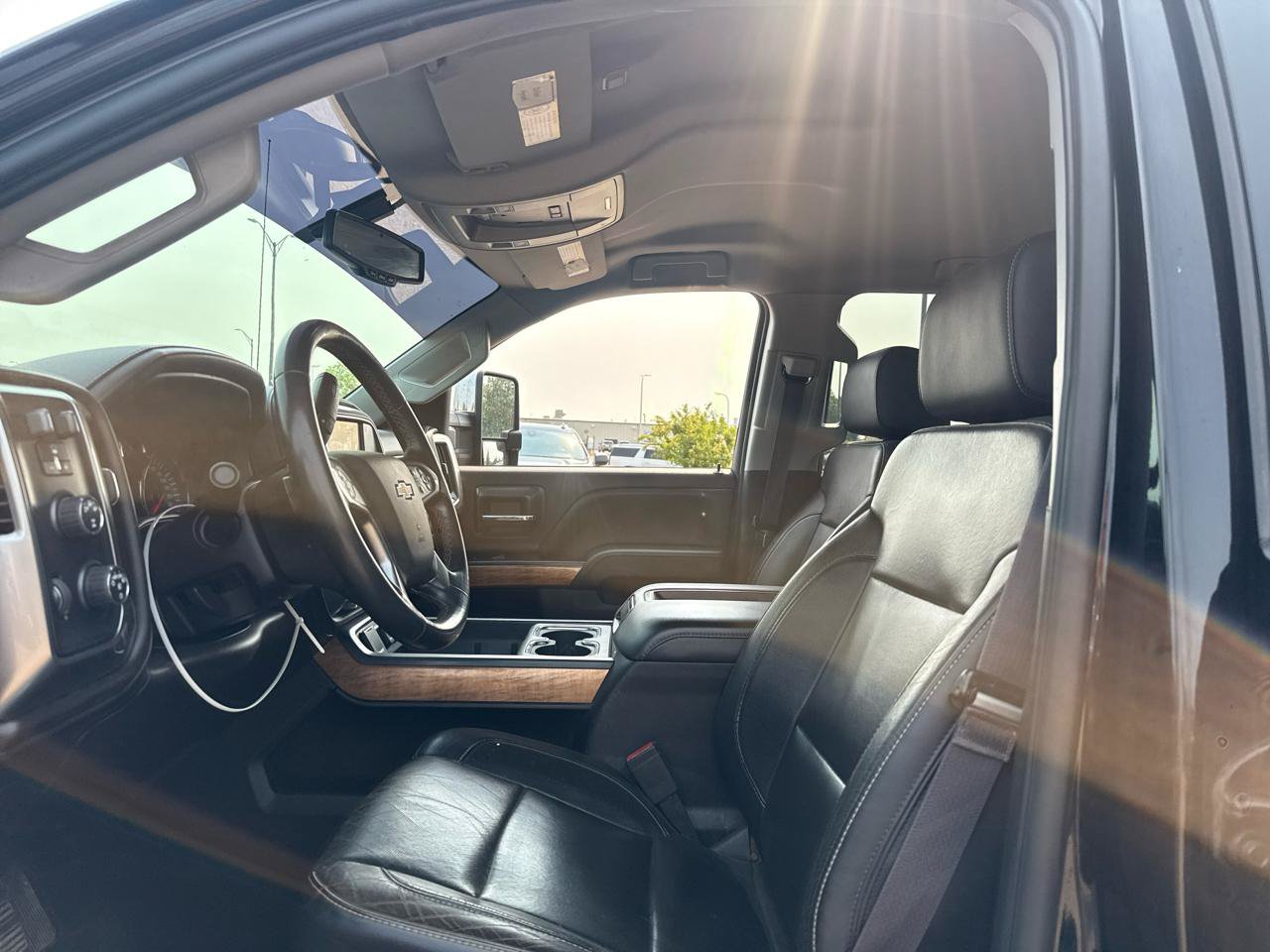 Used 2015 Chevrolet Silverado 2500 LTZ w/ Duramax Plus Package AWD/4WD image 10