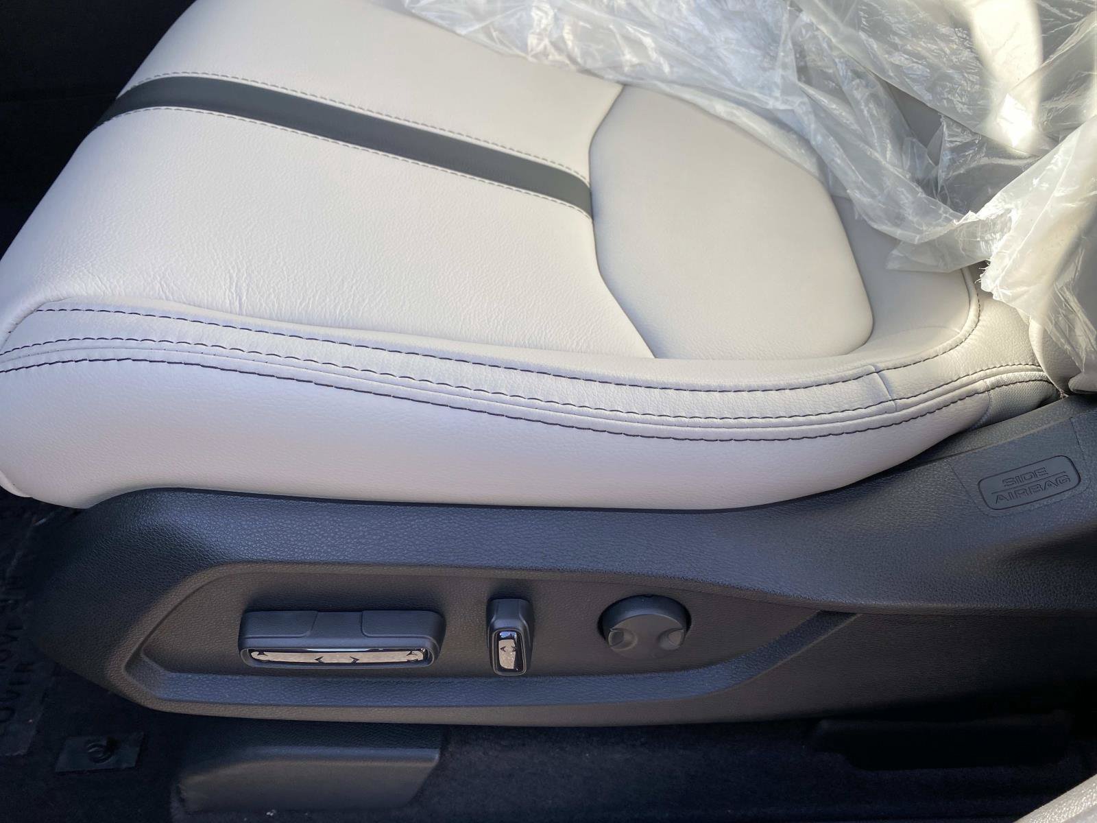 New 2026 Honda Pilot Touring image 10