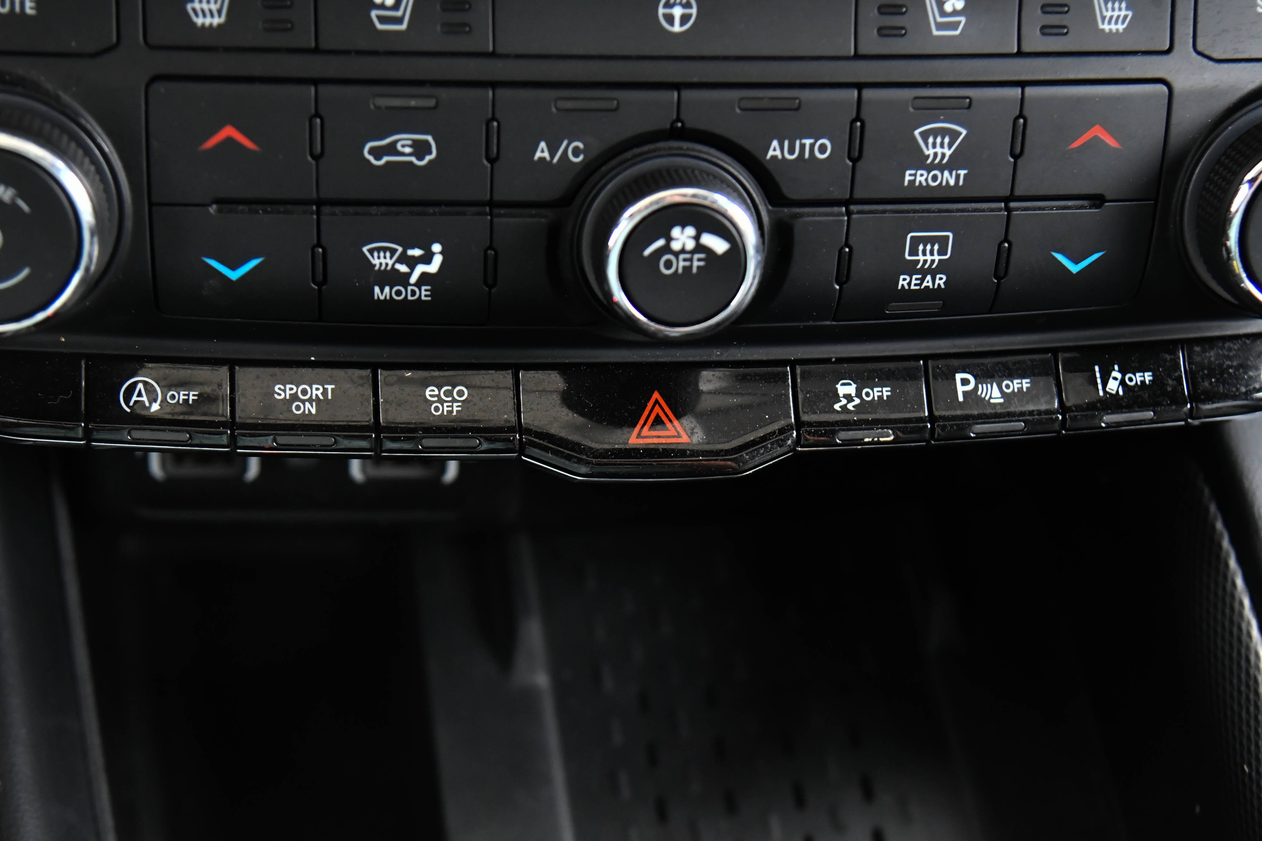 Used 2025 Dodge Durango GT AWD/4WD image 27