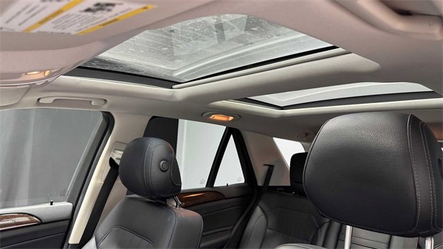 Used 2016 Mercedes-Benz GLE 350 w/ Premium Package image 31