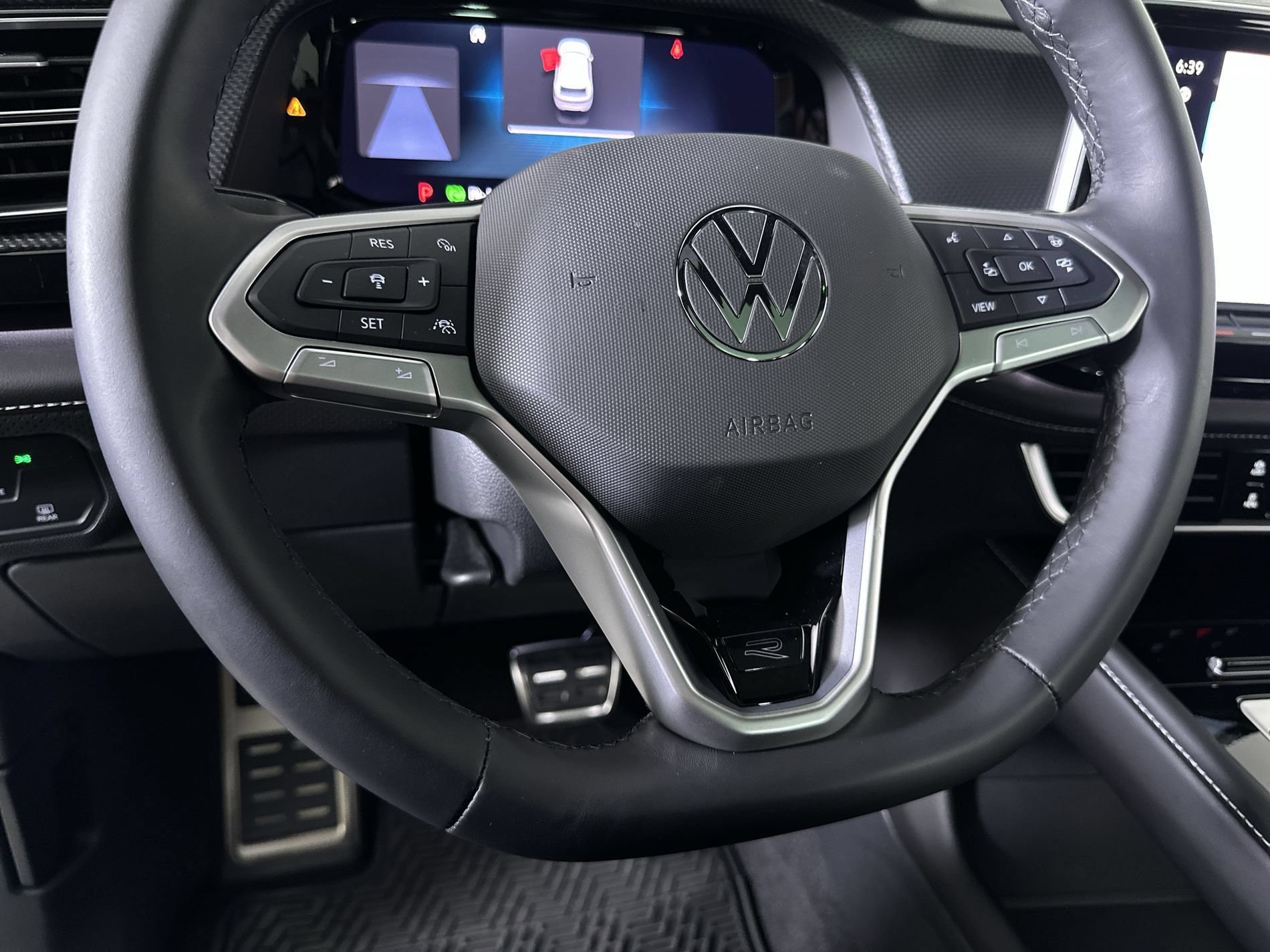 Used 2026 Volkswagen Atlas Cross Sport SEL Premium R-Line AWD/4WD image 11
