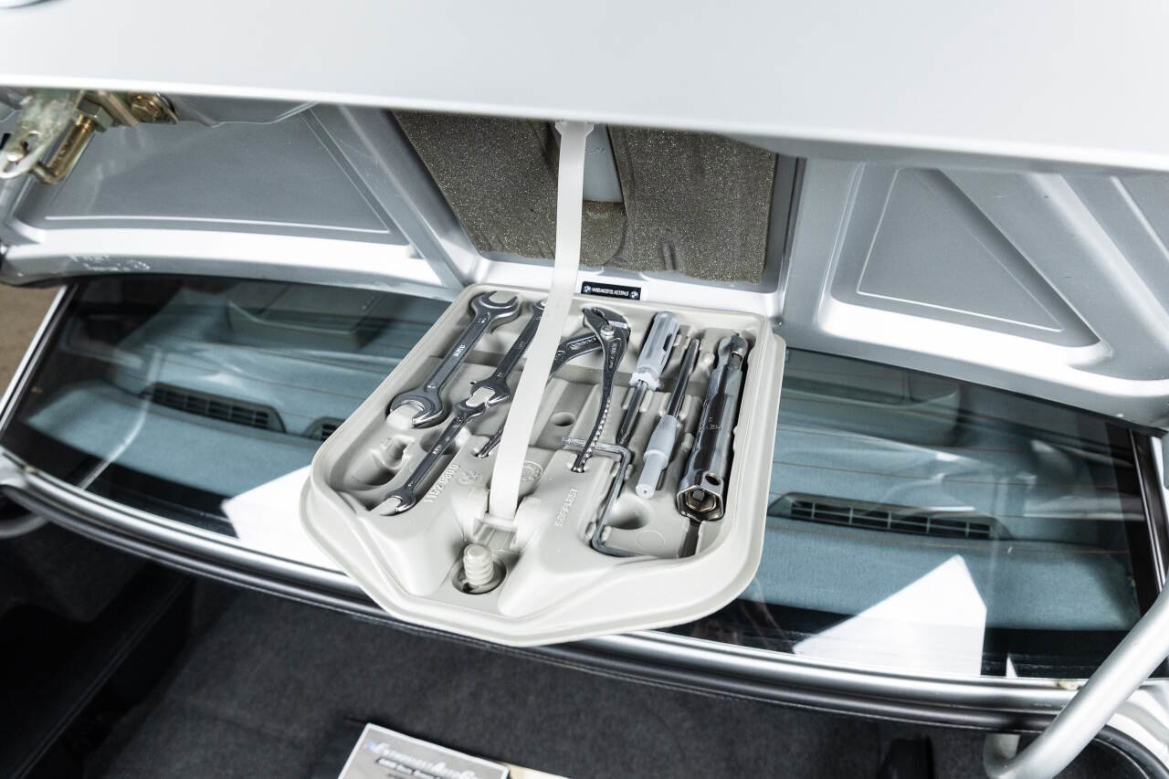 Used 1990 BMW M3 Coupe image 86