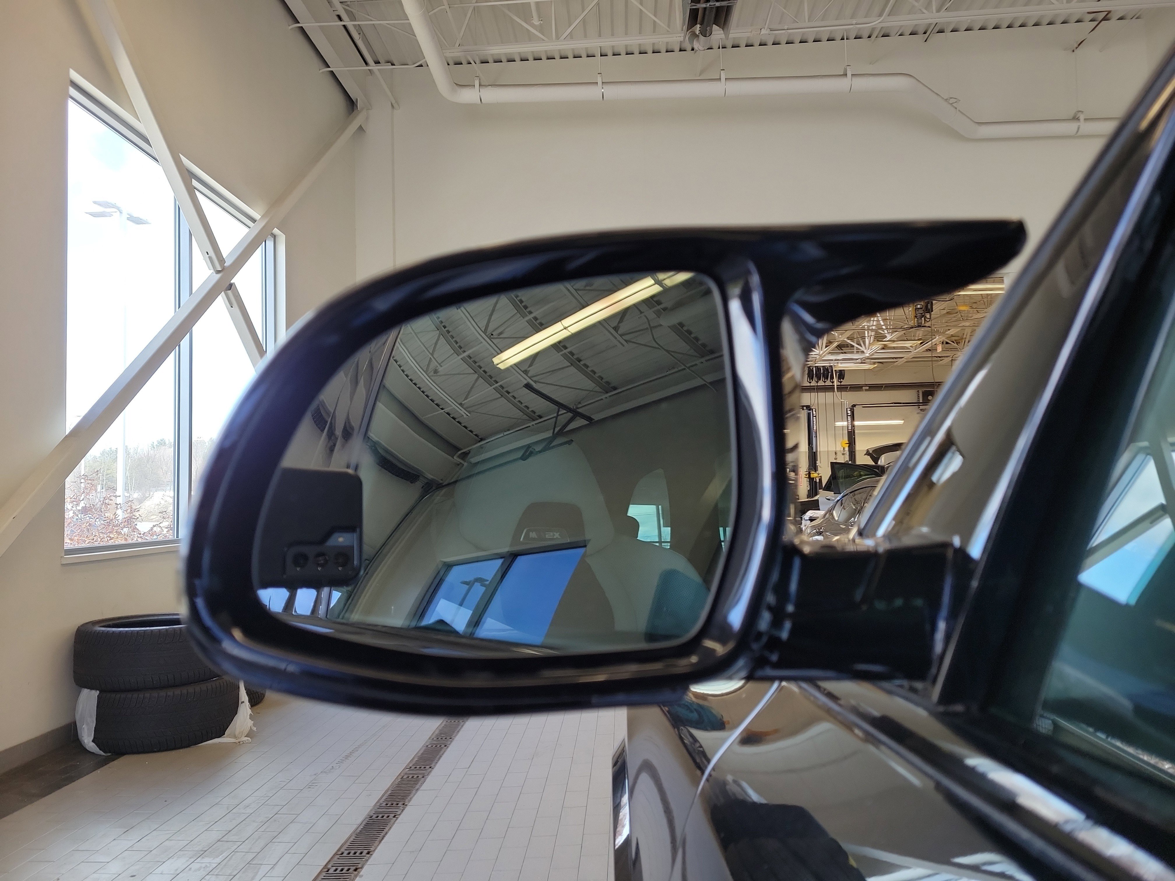 Used 2024 BMW X5 M Competition w/ Executive Package image 10