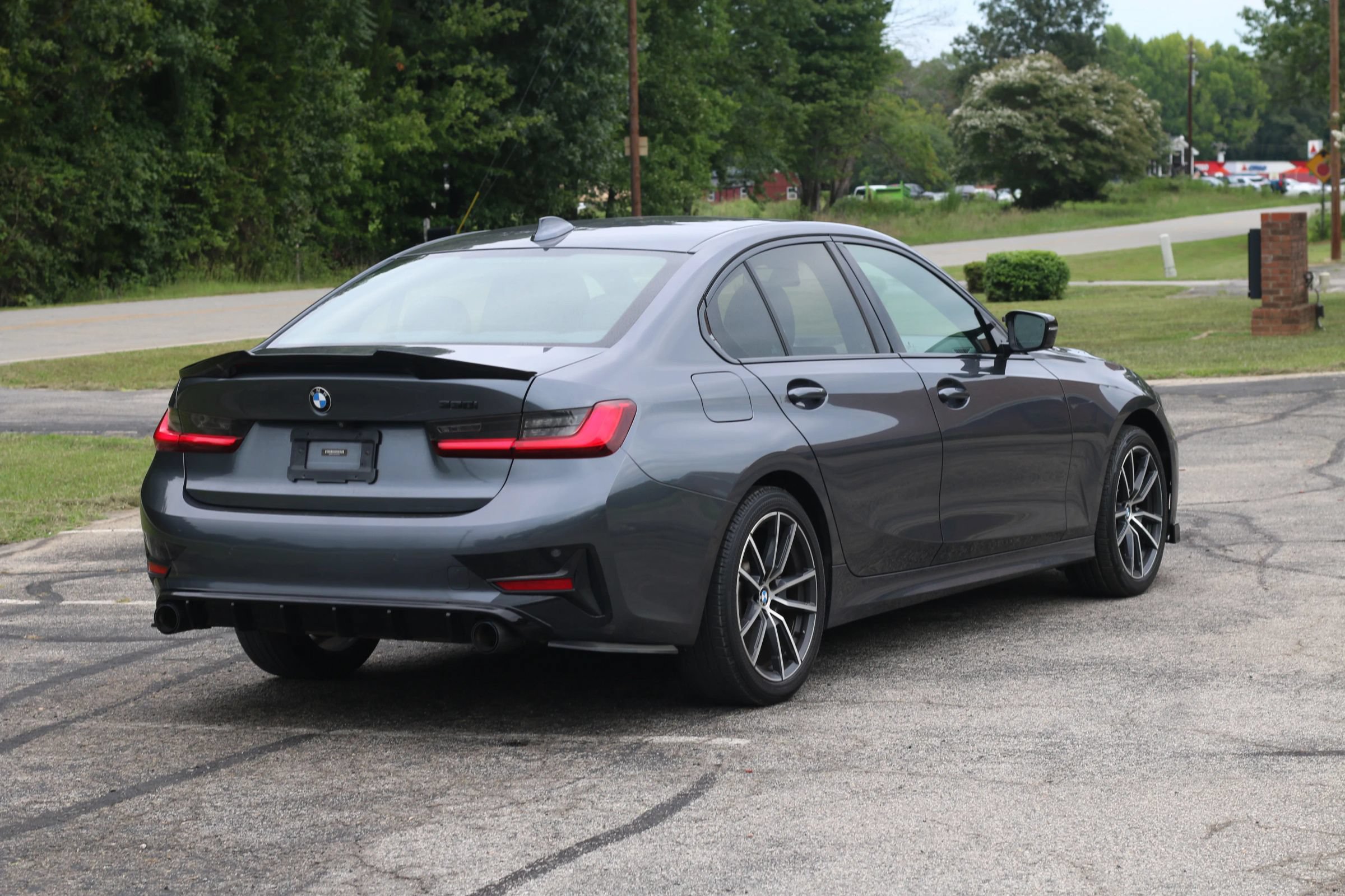 Used 2020 BMW 330i xDrive Sedan w/ Convenience Package AWD/4WD image 5