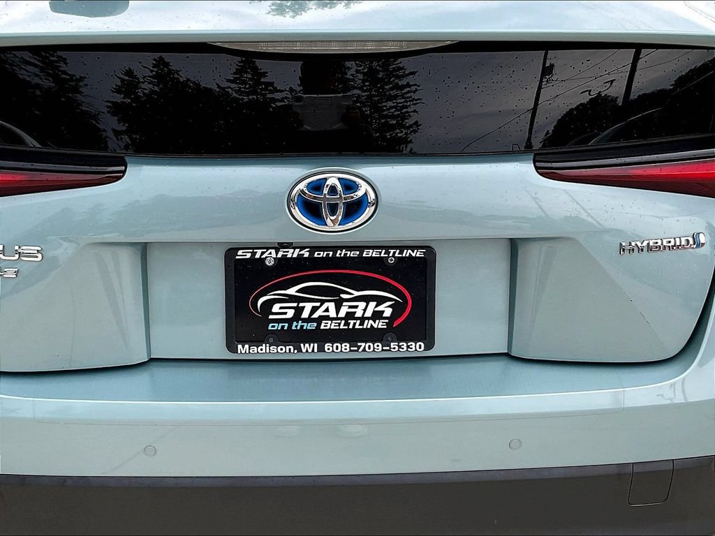Used 2021 Toyota Prius LE AWD/4WD image 24