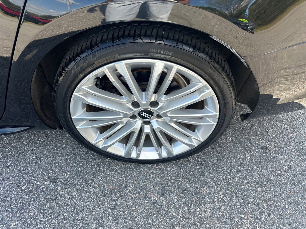 Used 2018 Audi A4 2.0T Ultra Premium Plus w/ Premium Plus Package image 9