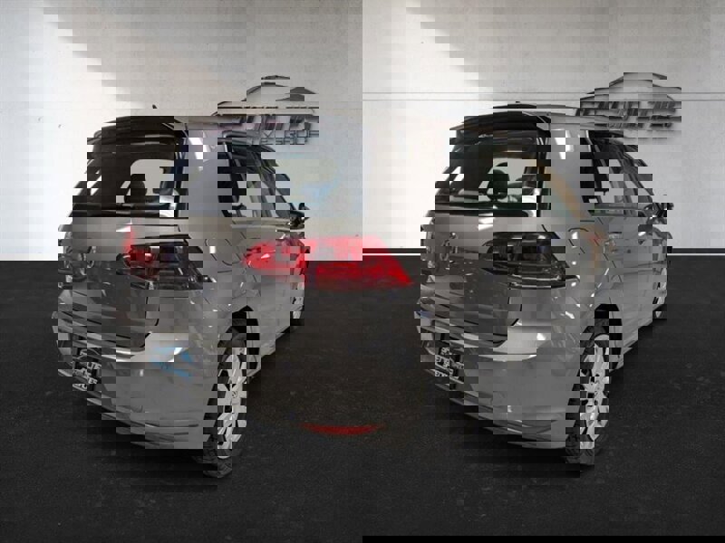 Used 2015 Volkswagen e-Golf Limited Edition image 10