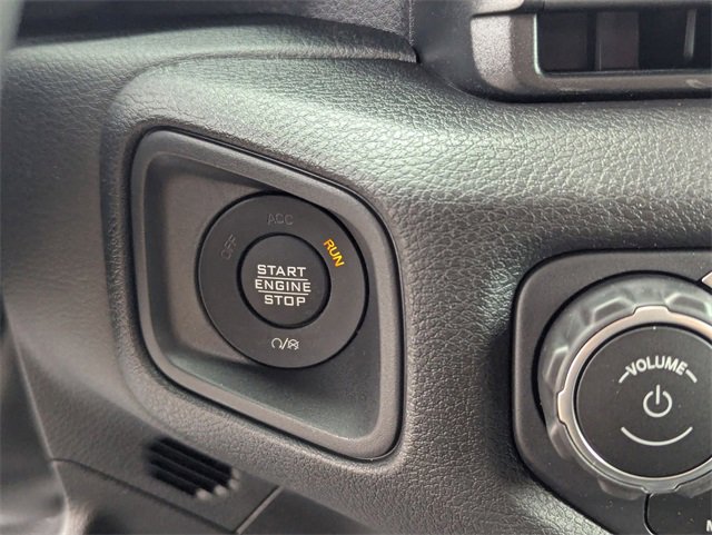 New 2025 Jeep Gladiator Sport image 22