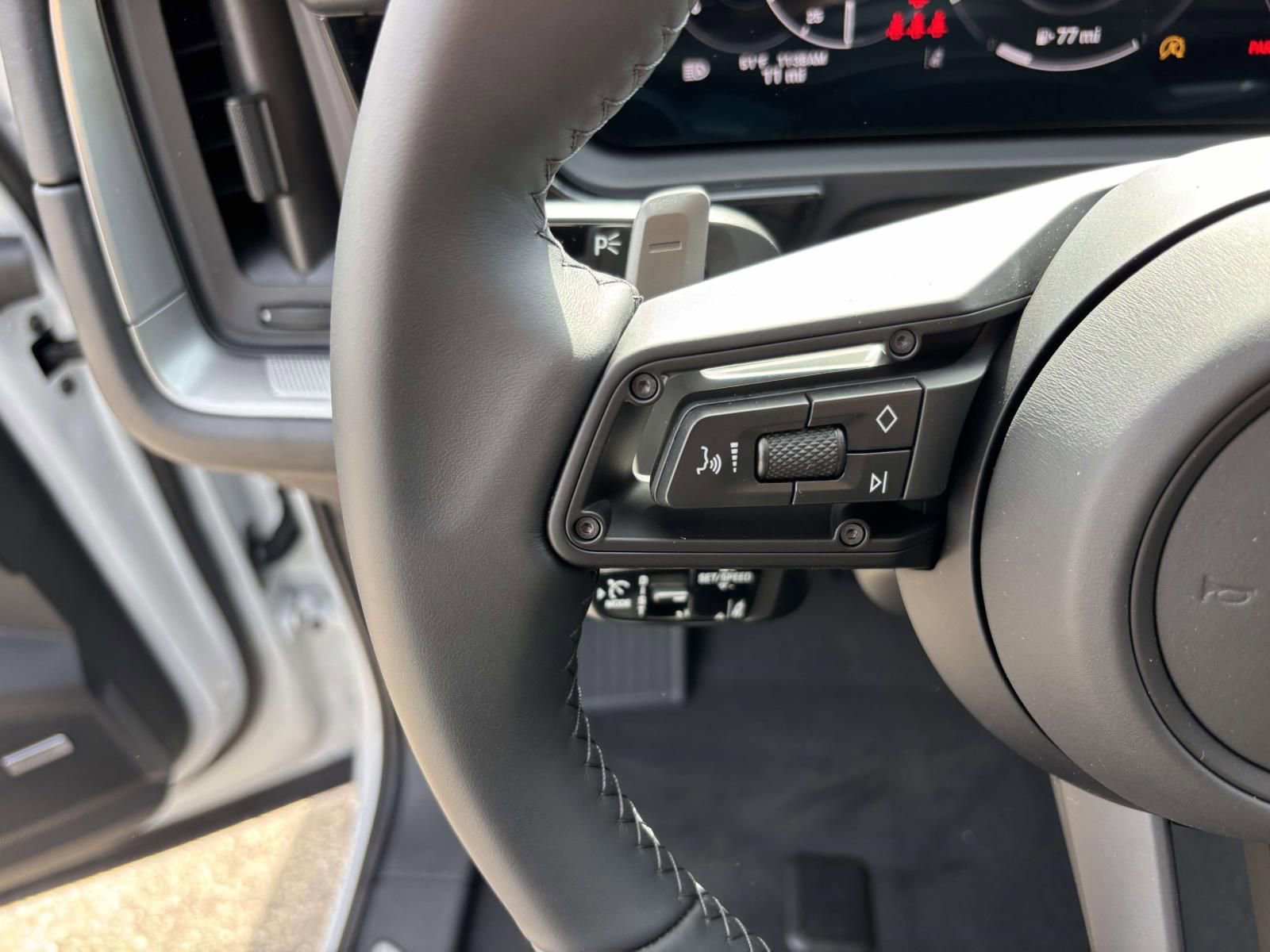 New 2026 Porsche Cayenne Coupe image 28