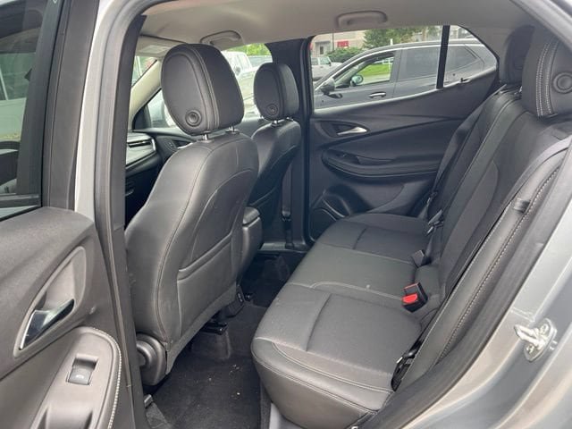 Certified 2025 Buick Encore GX Preferred AWD/4WD image 10