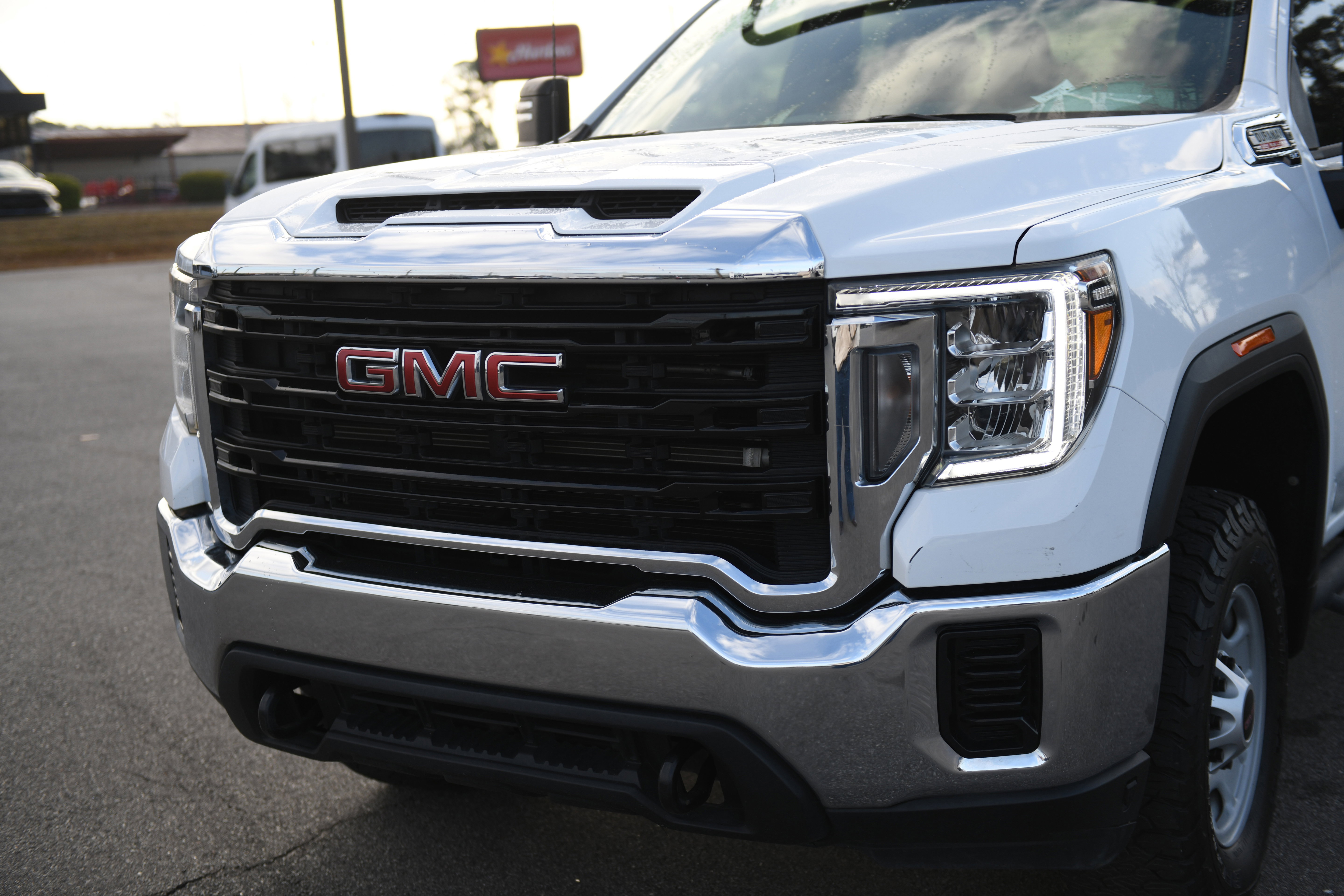 Used 2022 GMC Sierra 2500 Pro w/ Convenience Package image 17