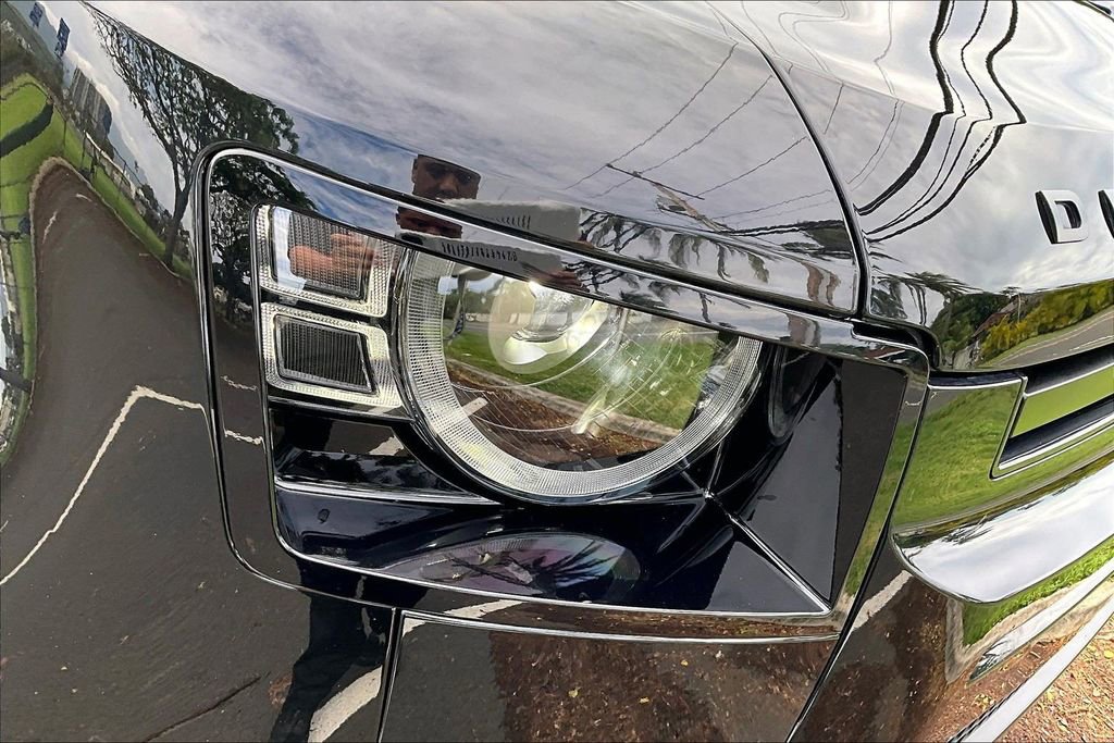 Used 2021 Land Rover Defender 110 X-Dynamic SE image 32