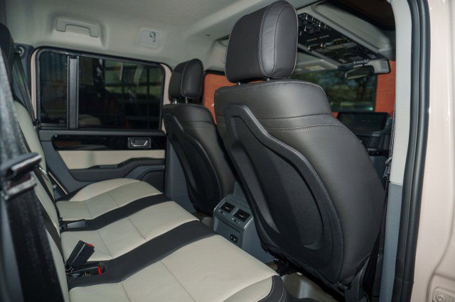 Used 2025 INEOS Grenadier image 20