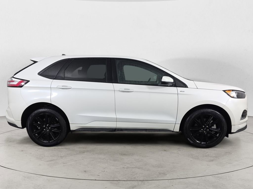 Used 2024 Ford Edge ST-Line w/ Class II Trailer Tow Package image 6
