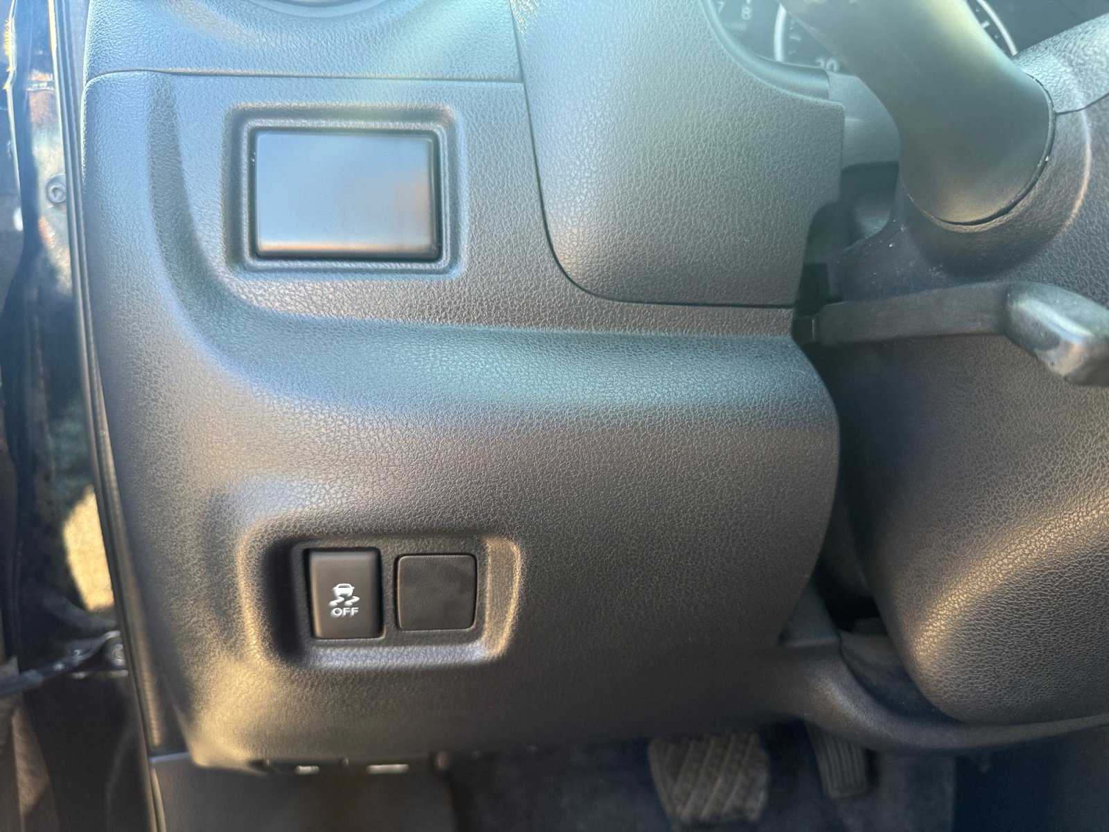 Used 2014 Nissan Versa S Plus image 20