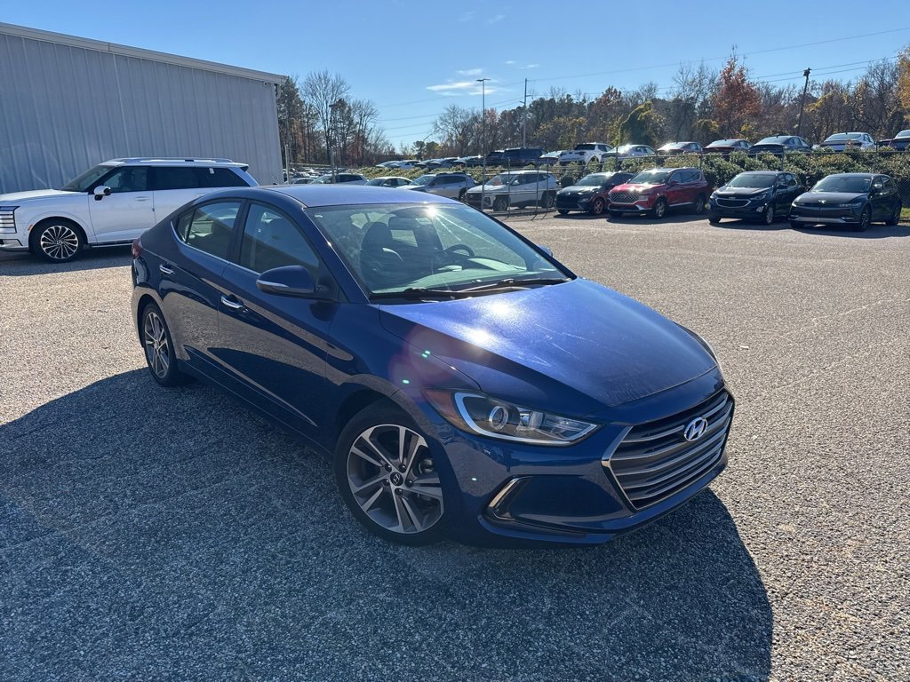 Used 2017 Hyundai Elantra Limited image 3