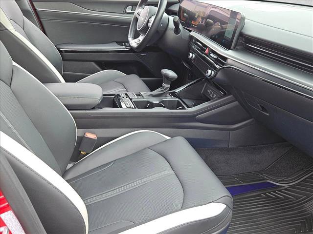 Used 2025 Kia K5 GT-Line w/ GT-Line Premium Package image 26
