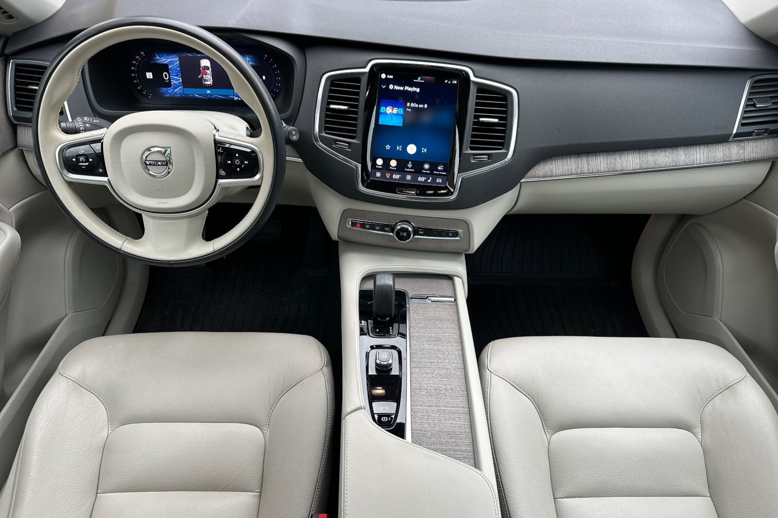 Certified 2023 Volvo XC90 B6 Core w/ Protection Package Premier AWD/4WD image 16