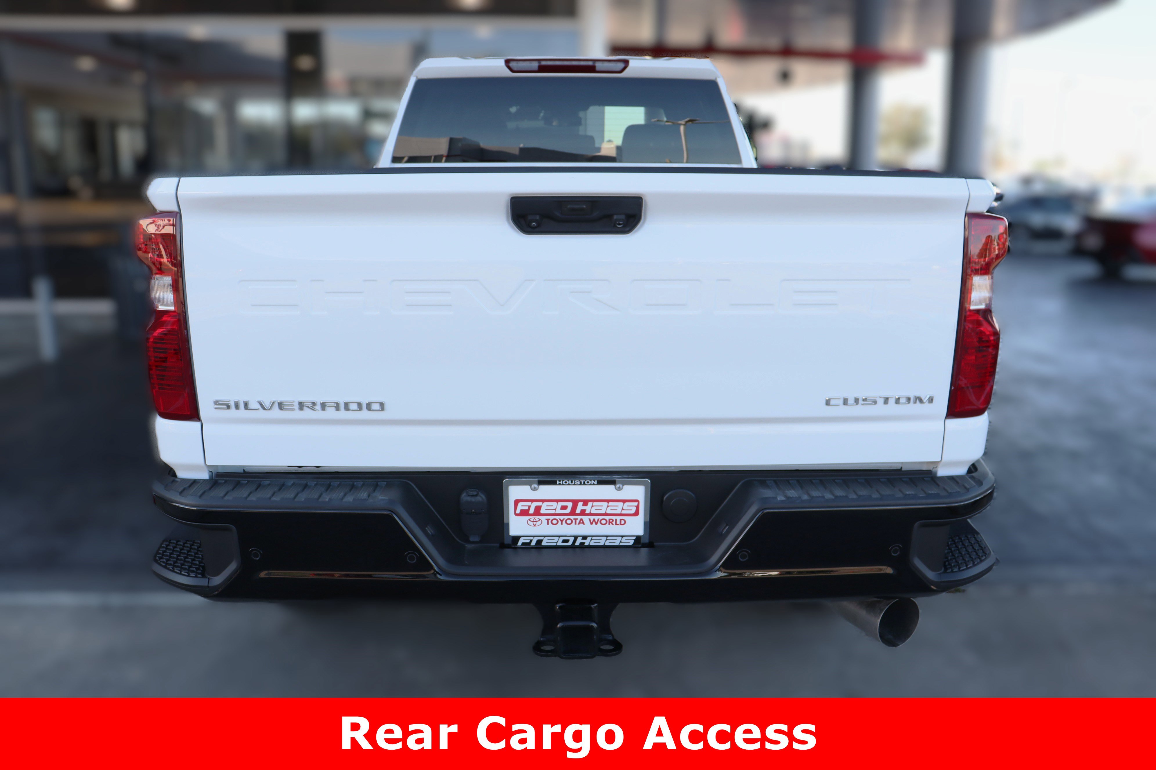 Used 2025 Chevrolet Silverado 2500 Custom w/ Custom Value Package image 8