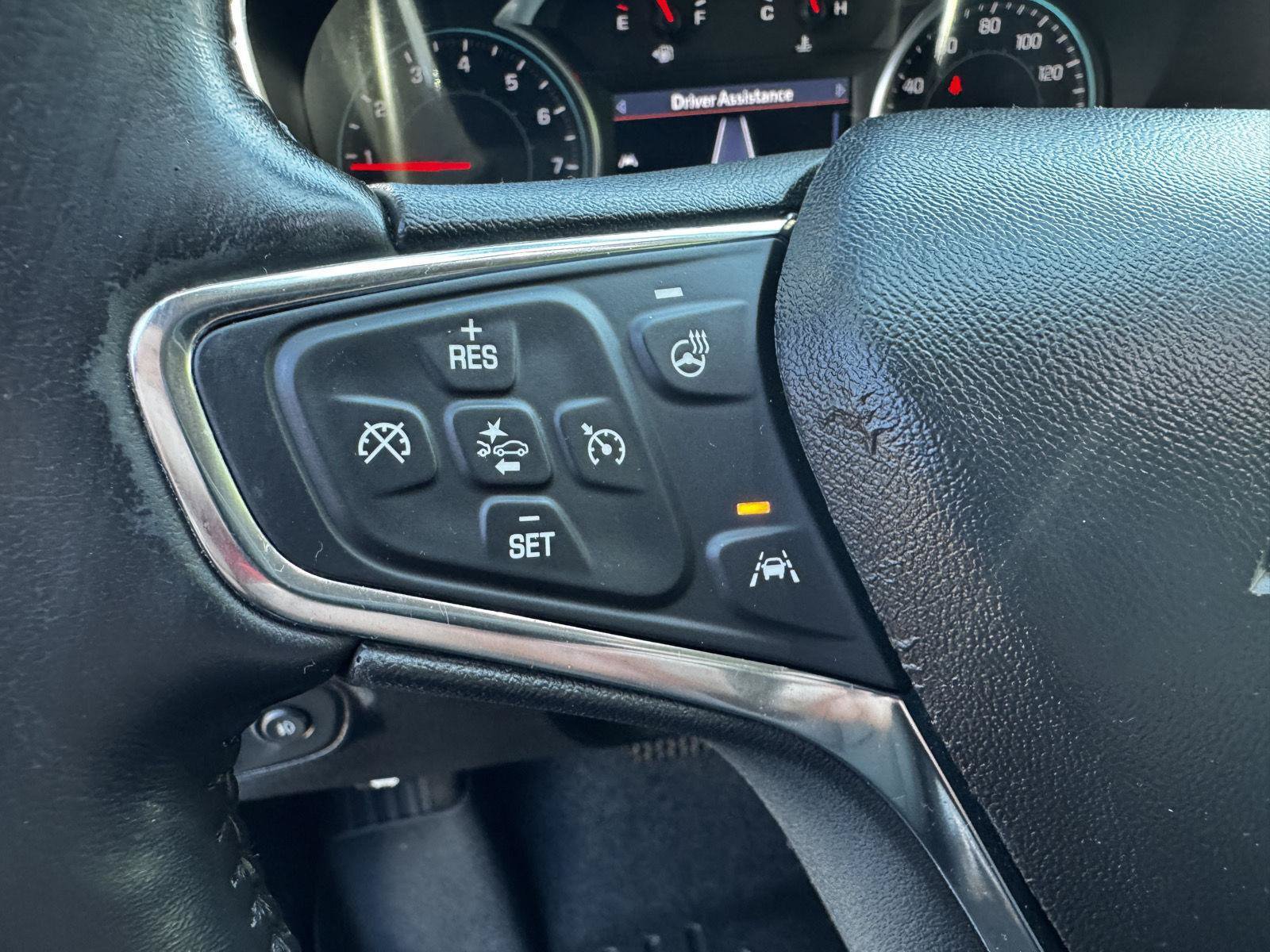Used 2020 Chevrolet Equinox Premier AWD/4WD image 25