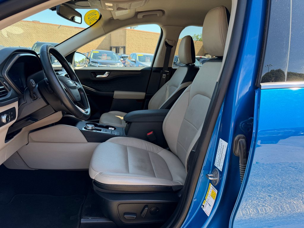 Used 2020 Ford Escape Titanium AWD/4WD image 7