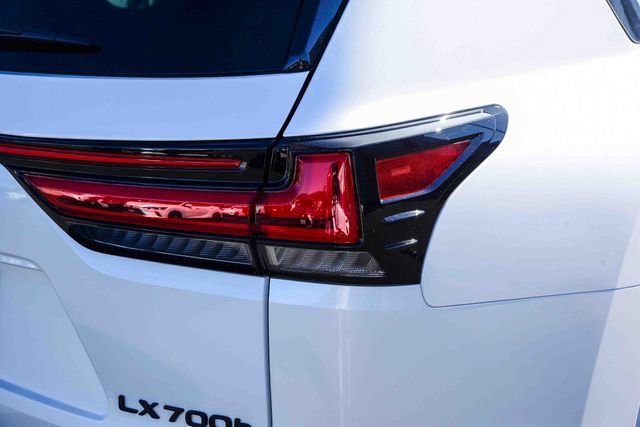 New 2026 Lexus LX 700h Luxury AWD/4WD image 8
