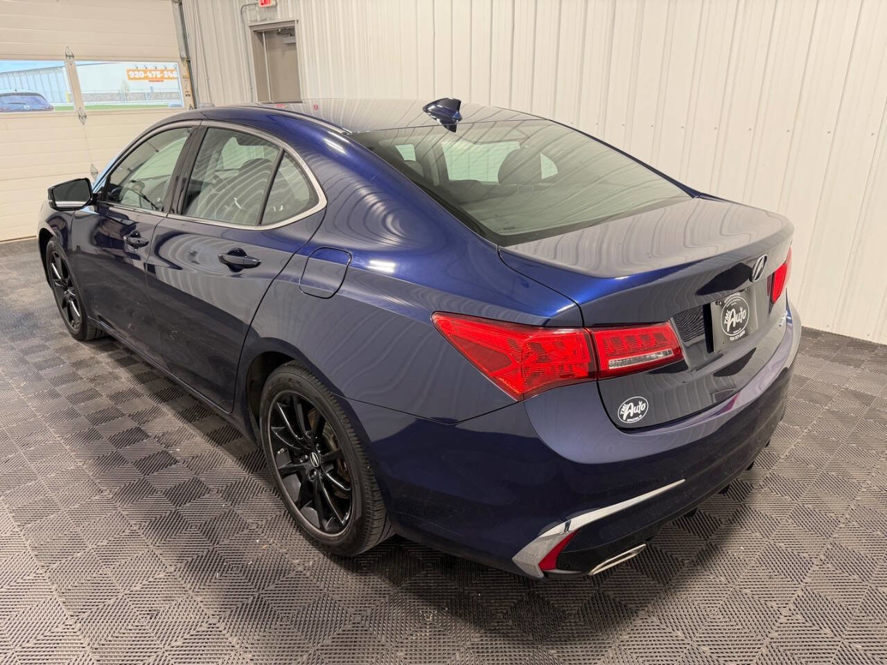 Used 2018 Acura TLX V6 SH-AWD image 6