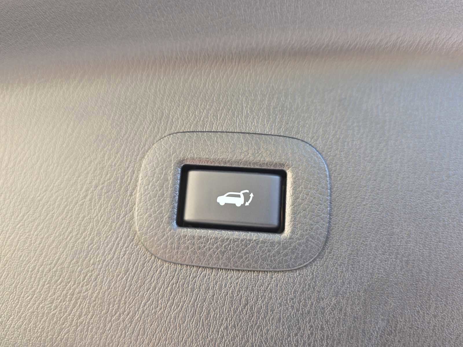 Used 2024 INFINITI QX80 Sensory w/ Cargo Package image 31