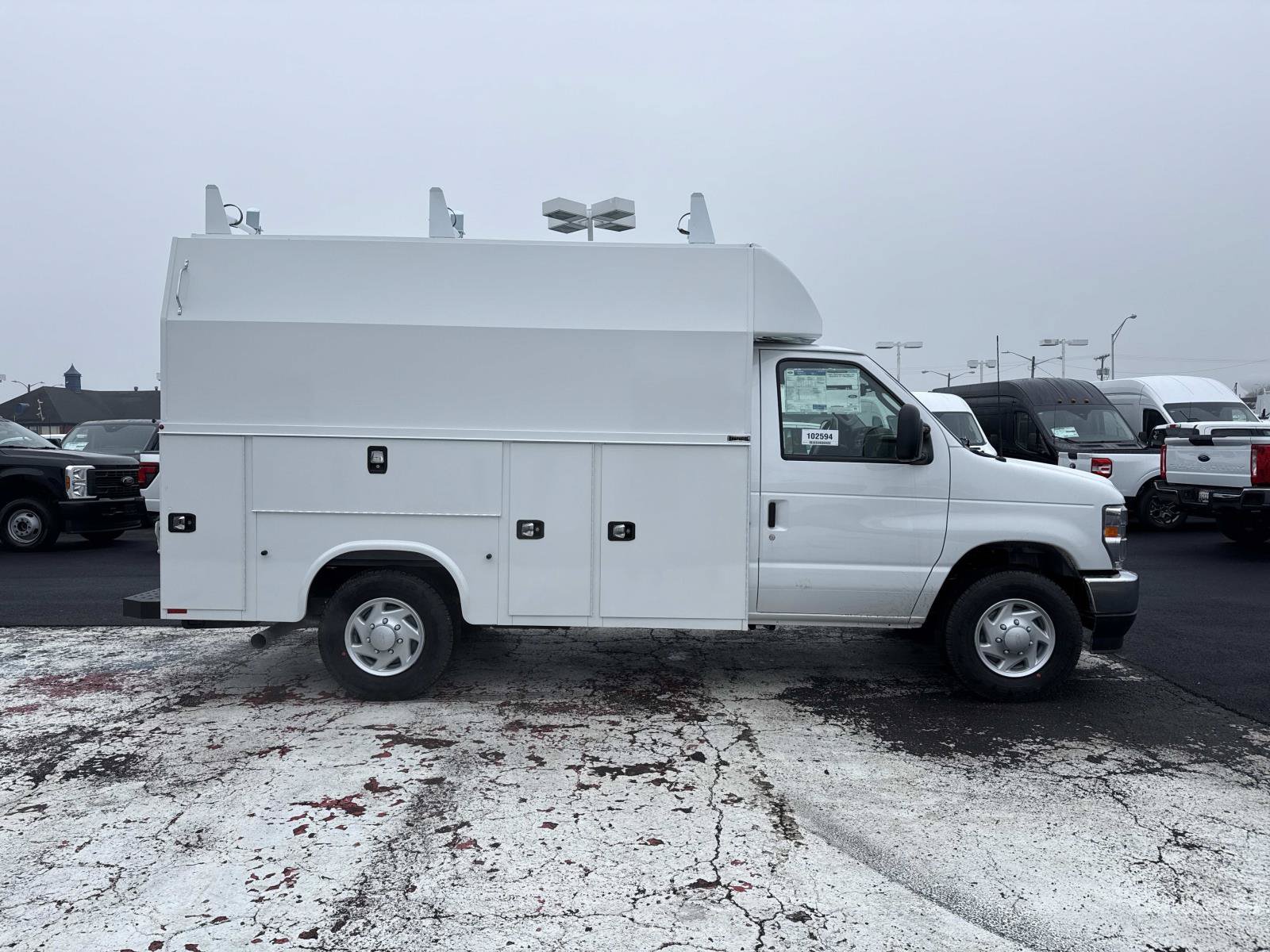 New 2026 Ford E-350 and Econoline 350 Super Duty w/ Power Equipment Group RWD image 2