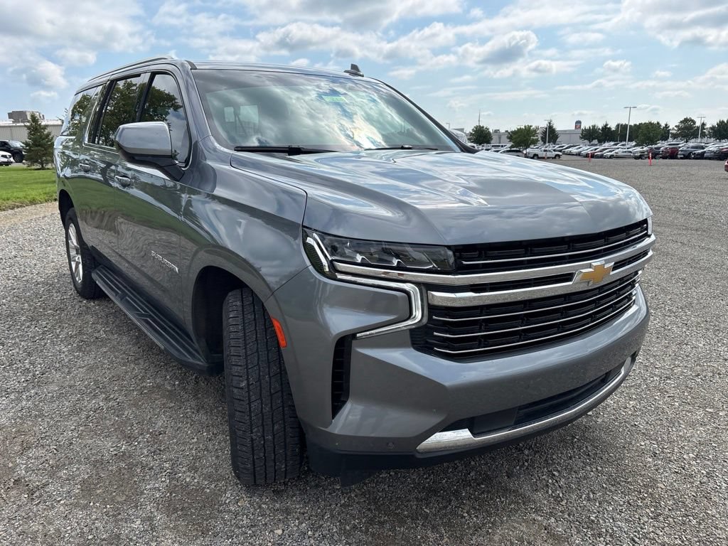Used 2022 Chevrolet Suburban LT AWD/4WD image 13