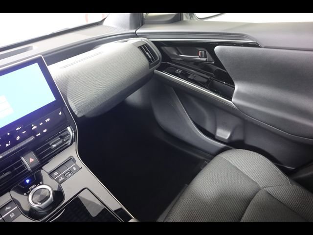 Used 2024 Toyota bZ4X XLE w/ Weather Package AWD/4WD image 17