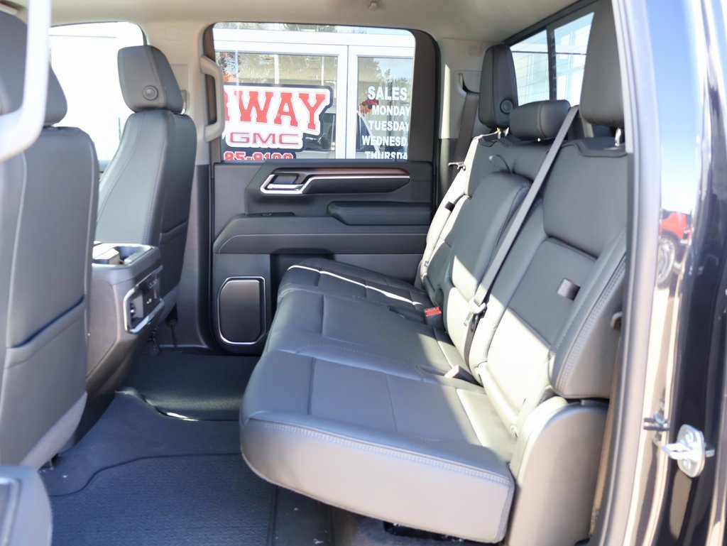 New 2025 GMC Sierra 2500 Denali w/ Denali Reserve Package image 31