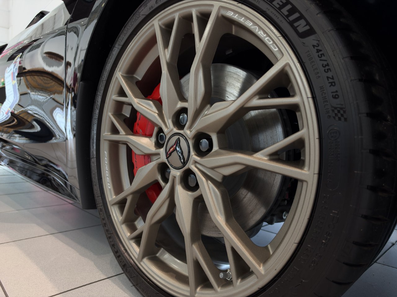 New 2026 Chevrolet Corvette Stingray Premium Conv w/ Z51 Performance Package RWD image 7