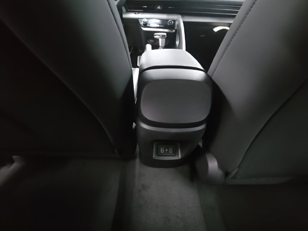 New 2026 Hyundai Elantra SEL Sport FWD image 27
