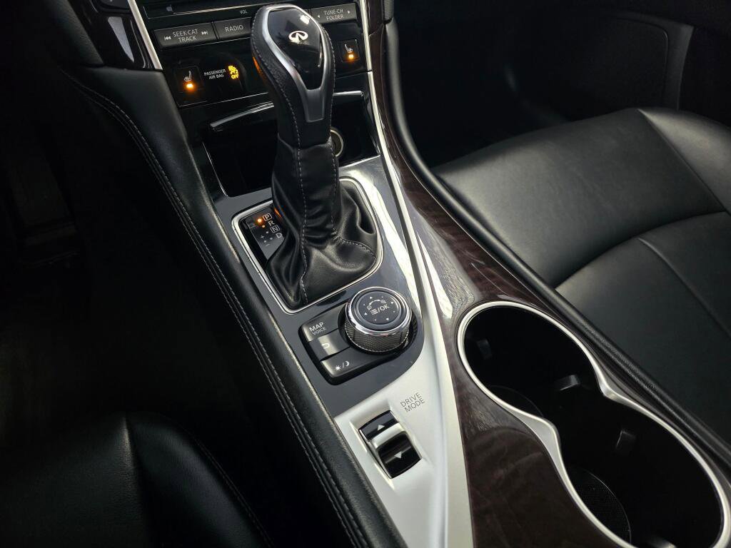 Used 2019 INFINITI Q50 Luxe w/ Essential Package (3.0T Luxe) AWD/4WD image 33
